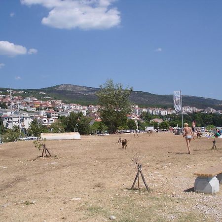 Apartments Meleh Crikvenica Bagian luar foto